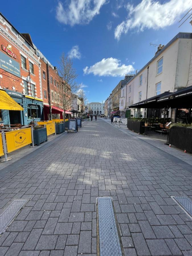 Oxford Street Stays Southampton Exterior foto